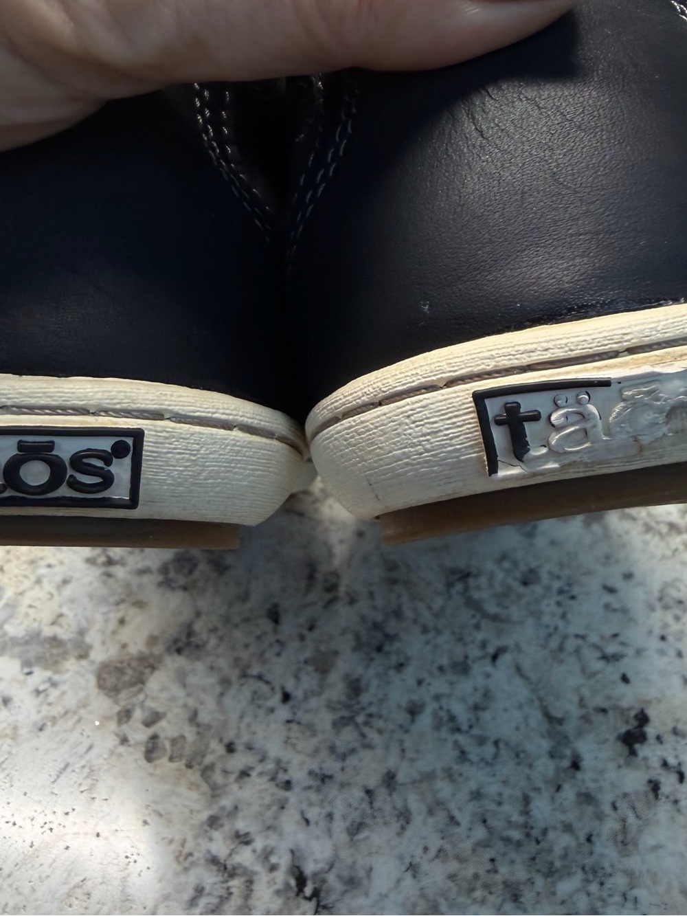 Taos Footwear Two-Tone Penny Loafers - Tan & Black size 10 - Picture 4 of 7